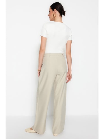trendyol Marlenehose in Sand