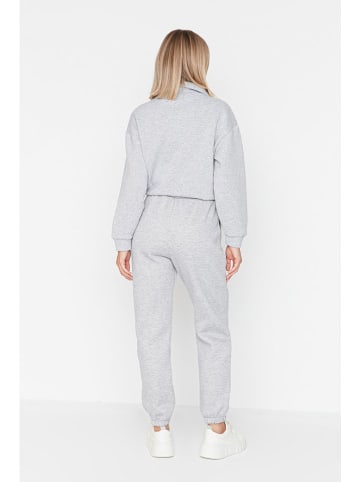 trendyol Sweathose in Grau