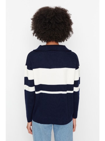 trendyol Trui wit/donkerblauw