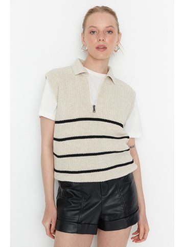 trendyol Pullunder in Beige