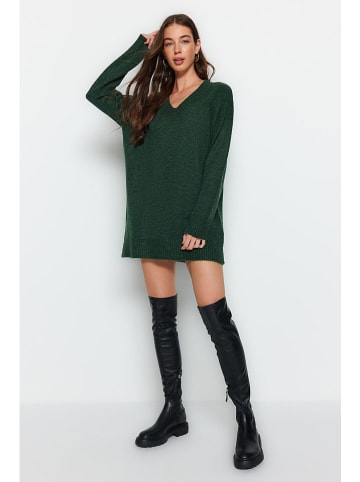 trendyol Kleid in Grün