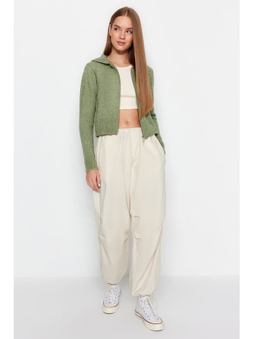 trendyol Cardigan in Grün