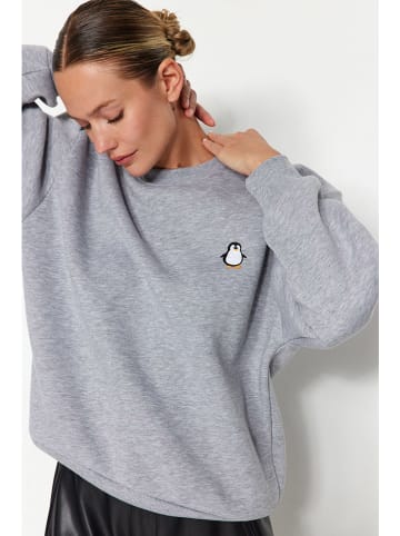 trendyol Sweatshirt in Grau
