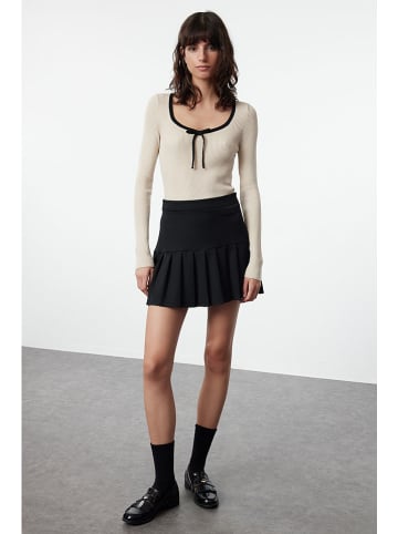 trendyol Koszulka w kolorze kremowo-czarnym