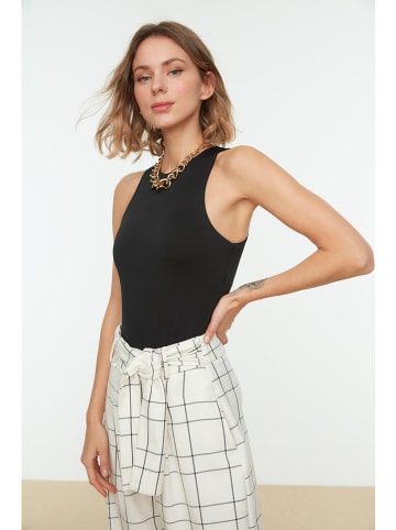 trendyol Body in Schwarz
