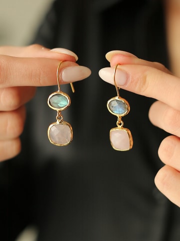 Pierres de Jade Pozłacane kolczyki z kwarcem różowym i prehnitami