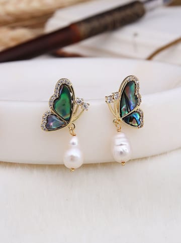Pierres de Jade Vergold. Ohrstecker mit Perlen und Edelsteinen