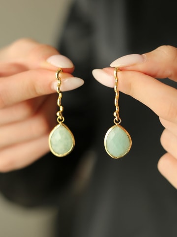 Pierres de Jade Vergulde oorstekers met edelstenen