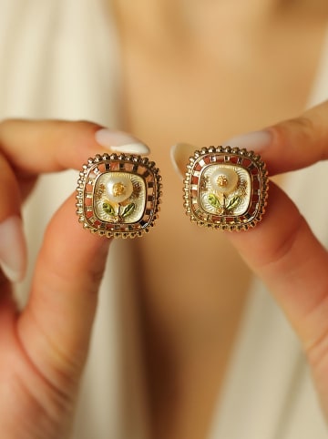 Pierres de Jade Vergulde oorstekers met parels