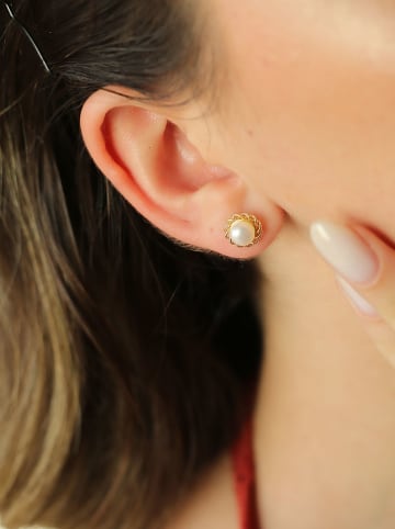 Pierres de Jade Vergold. Ohrstecker mit Perlen