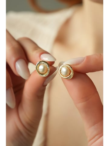 Pierres delicates Kolczyki-wkrętki w kolorze białym z perłami