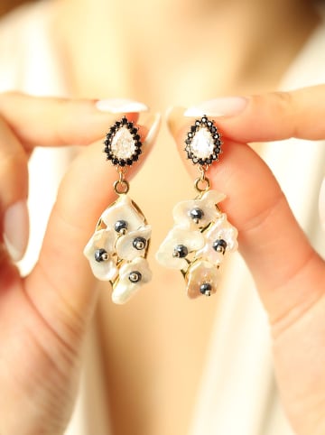 Pierres de Jade Vergulde oorstekers met parelmoer en edelstenen