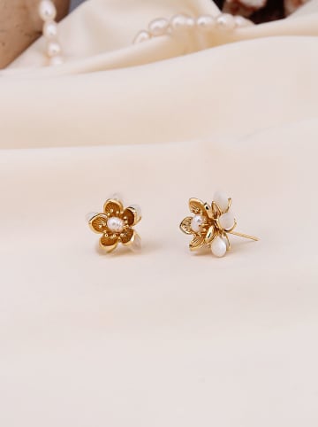 Pierres de Jade Vergulde oorstekers met parels