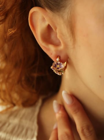 Pierres de Jade Vergold. Halbcreolen mit Perlen