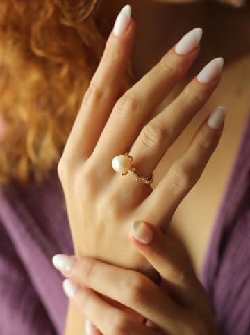 Pierres de Jade Vergold. Ring mit Perle