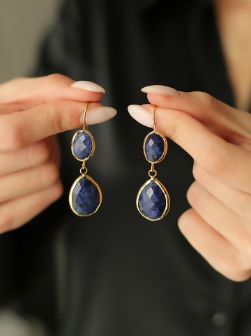 Pierres de Jade Vergold. Ohrhänger mit Edelsteinen