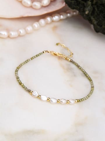 Pierres de Jade Vergulde armband met parels en kristallen