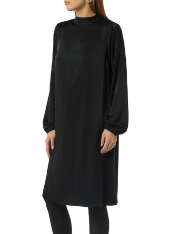 comma Kleid in Schwarz