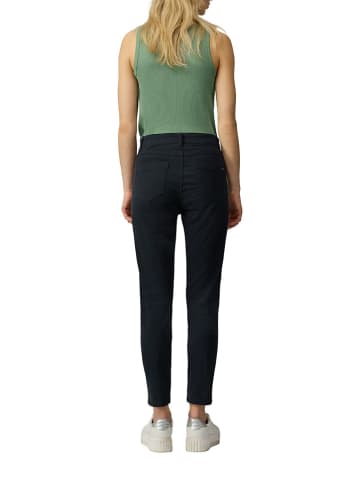 s.Oliver Jeans - Slim fit - in Dunkelblau