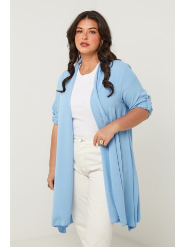 Curvy Lady Cardigan in Hellblau