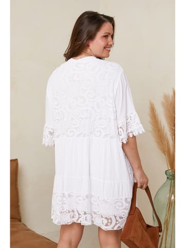 Curvy Lady Kleid in Weiß