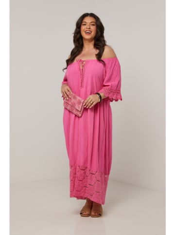 Curvy Lady Kleid in Pink