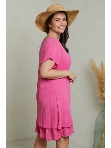 Curvy Lady Sukienka w kolorze różowym