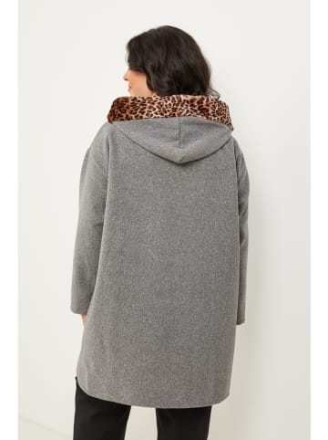 Curvy Lady Płaszcz przejściowy w kolorze szarym