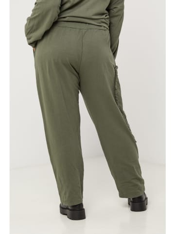 Curvy Lady Hose in Khaki