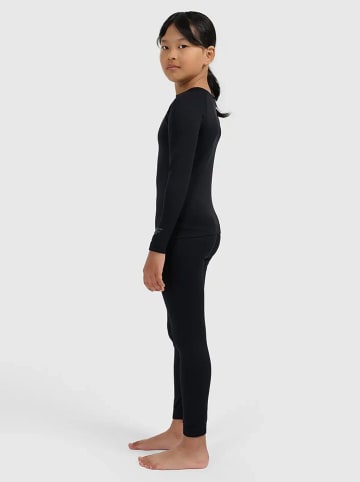 4F 2-częściowy zestaw bielizny termicznej w kolorze czarnym