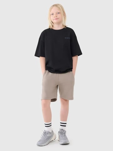 4F Shorts in Hellbraun