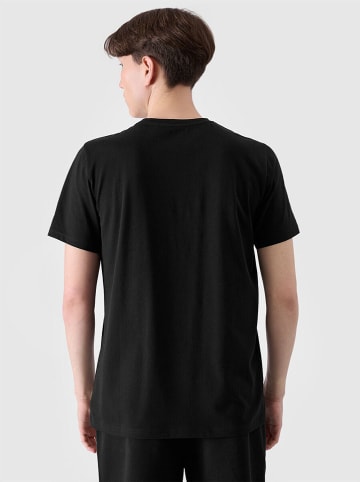 4F Shirt in Schwarz