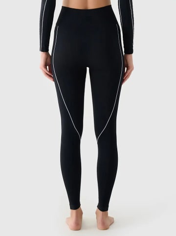 4F Thermounterhose in Schwarz