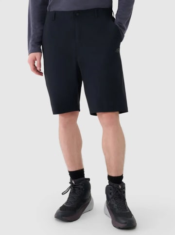 4F Trekkingshorts in Schwarz