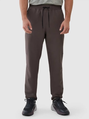 4F Spodnie sportowe w kolorze brązowym