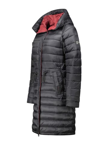 Canadian Peak Doorgestikte mantel "Batigeak" zwart