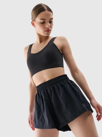 4F Szorty sportowe w kolorze czarnym