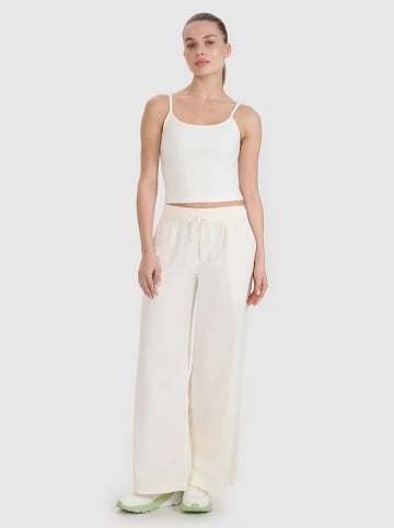 4F Spodnie w kolorze kremowym