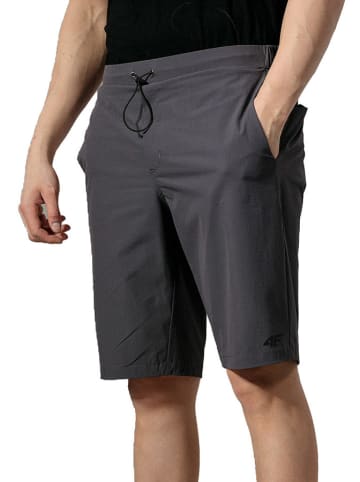 4F Szorty funkcyjne w kolorze ciemnoszarym