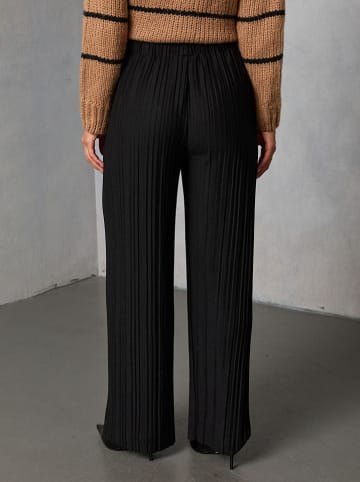 Milan Kiss Spodnie w kolorze czarnym