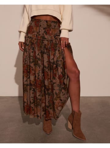 Milan Kiss Rock in Braun