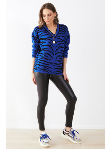 Milan Kiss Pullover in Blau/ Schwarz