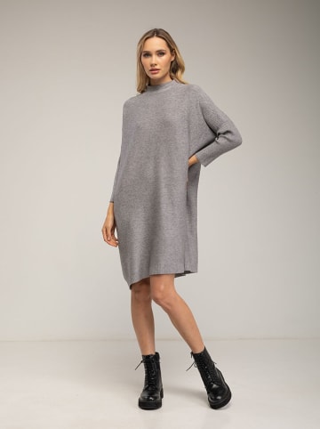 Tantra Sukienka w kolorze szarym