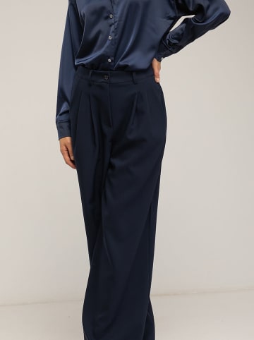 Tantra Hose in Dunkelblau