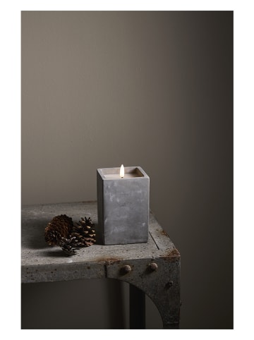 STAR Trading Świeca LED "Flame Cem" w kolorze szarym - 8,5 x 14 x 8,5 cm