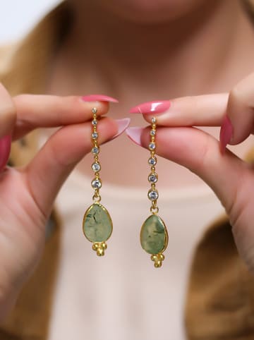 L'Atelier de Gaia Pozłacane kolczyki-wkrętki z prehnitem