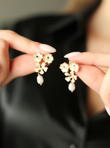 L'Atelier de Gaia Vergold. Ohrstecker mit Perlen und Edelsteinen