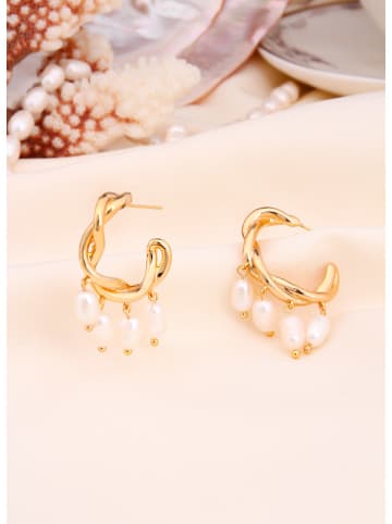 L'Atelier de Gaia Vergulde halfcreolen met parels