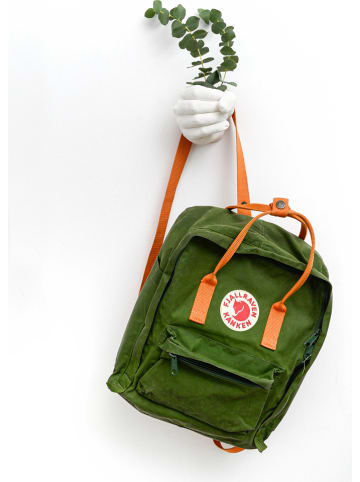 Madre Selva Wandvase "Fist" in Weiß - (B)12 x (H)11 x (T)12 cm