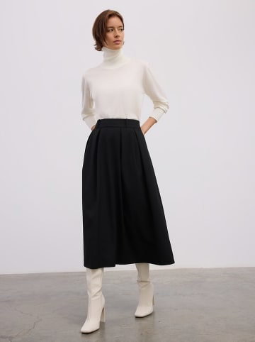 BGN Spódnica w kolorze czarnym